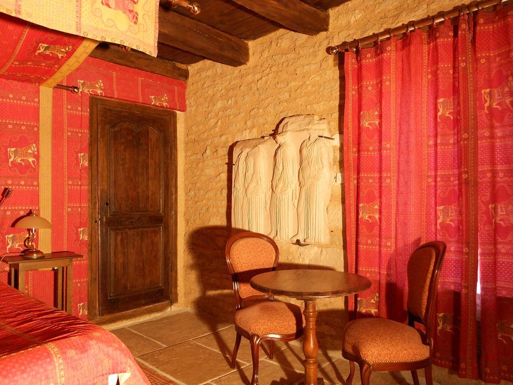 Auberge De L'Abbatiale Auberive Bagian luar foto